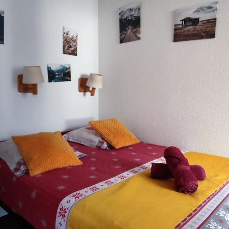 Joli Appartement Le Chamois Blanc Chamonix, Parking 外观 照片