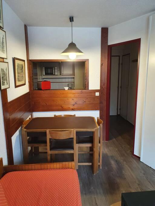 Joli Appartement Le Chamois Blanc Chamonix, Parking 外观 照片