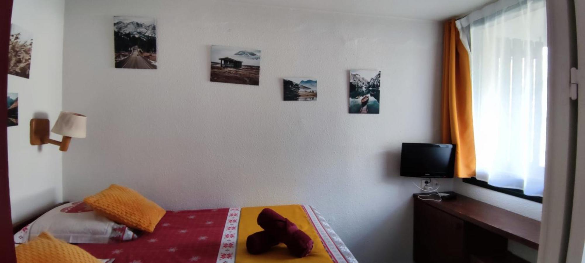 Joli Appartement Le Chamois Blanc Chamonix, Parking 外观 照片